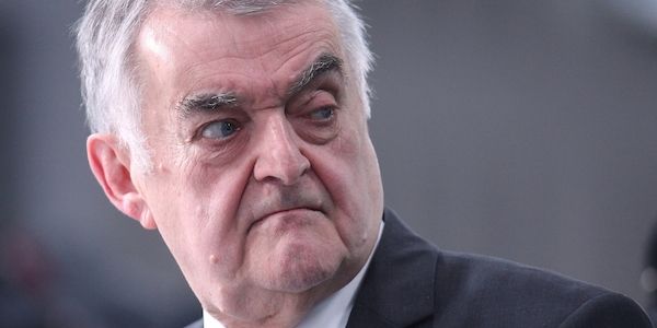 NRW-Innenminister will härter gegen jüngere Straftäter vorgehen