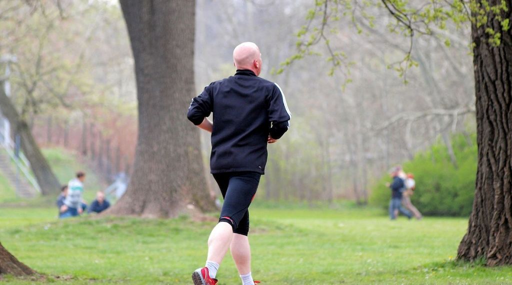 Etwas mehr Haushalte besitzen Fitnessgeräte
