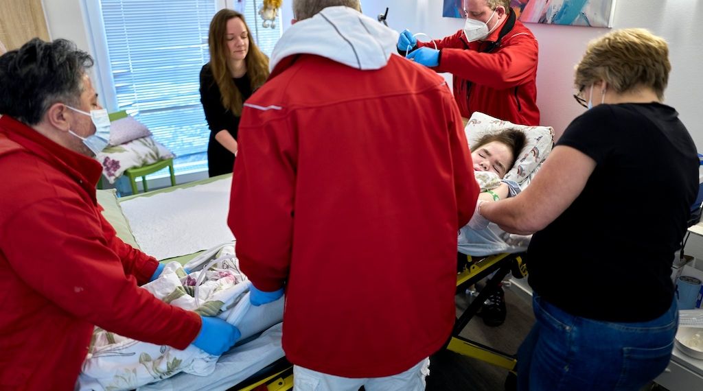 Kreativ durch die Krise: Berliner trotzen Stromausfall