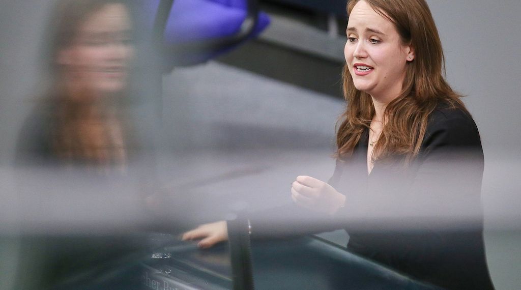 Neue Aufgabe für Ex-Grünen-Chefin: Lang geht in Petitionsausschuss