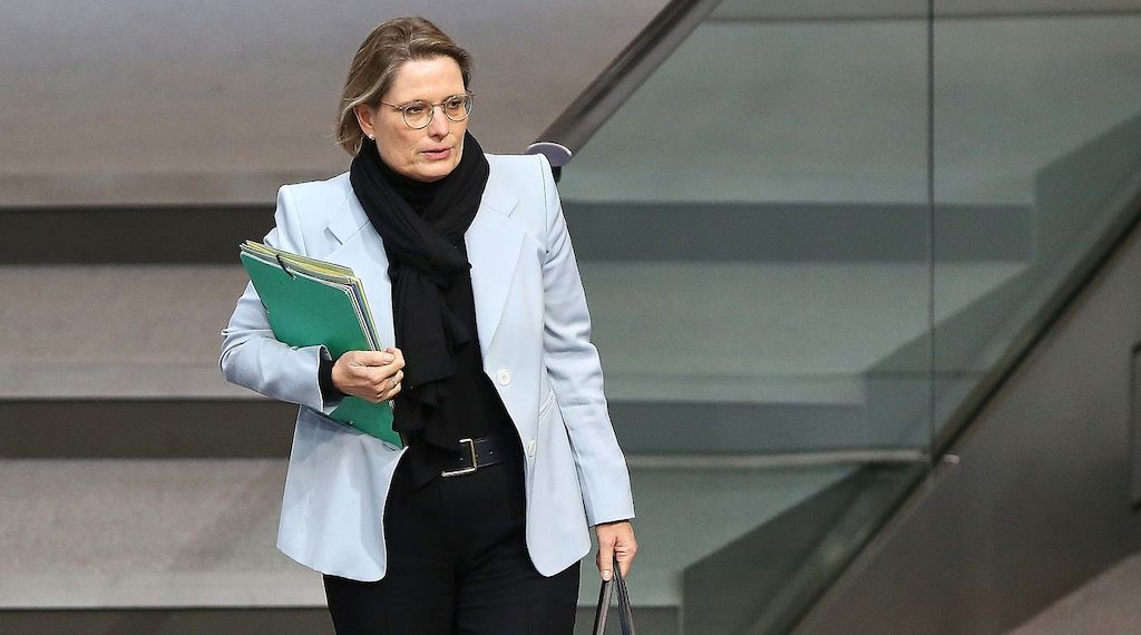 Hubig plant elektronische Fußfessel bei häuslicher Gewalt