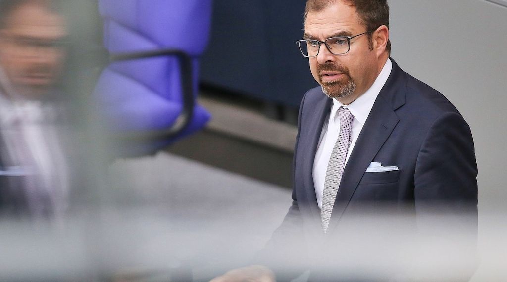 Außenstaatsminister startet Debatte über hybride Vergeltung