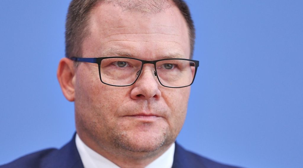 Schneider pocht auf klare Pläne für fossile Energie bei Klimagipfel