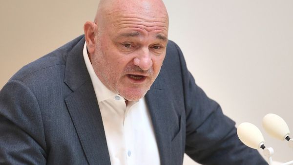 Crumbach rechnet mit BSW ab