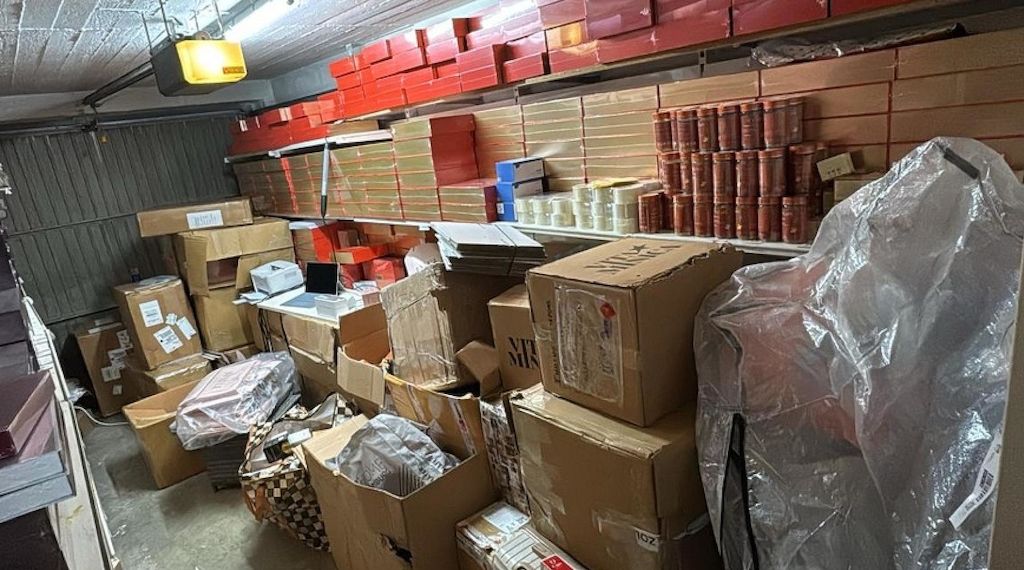 Zoll stellt tonnenweise illegale Schlankmittel und Kosmetik in Hamburg und Niedersachsen sicher