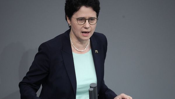 Baden-Württemberg fordert Frankreich zur Aufnahme von Ukrainern auf