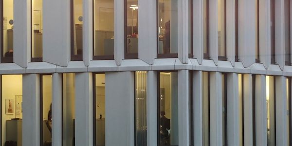 Dienstleister machen im Oktober weniger Umsatz