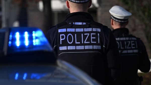 Erneut Kokstaxi in Berlin gestoppt - zwei Polizisten verletzt