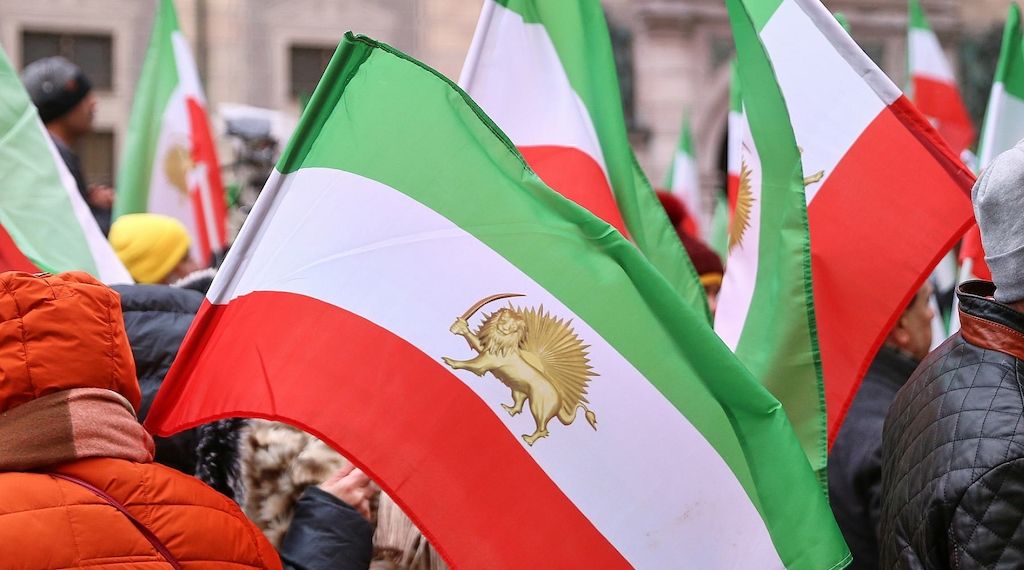 Merz und Macron rufen iranische Behörden zu Gewaltverzicht auf