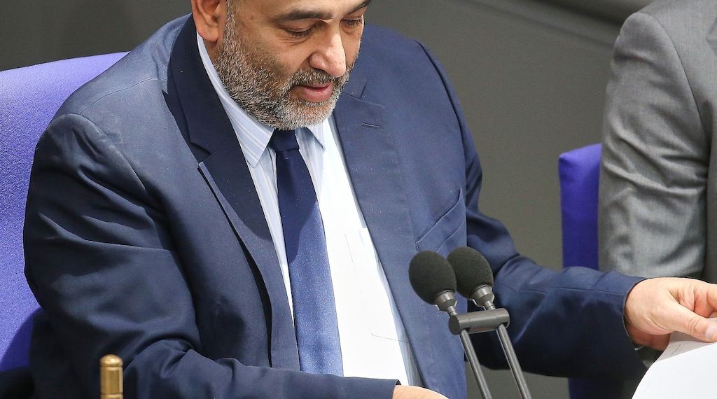 Nouripour zeigt sich besorgt über Lage in Iran