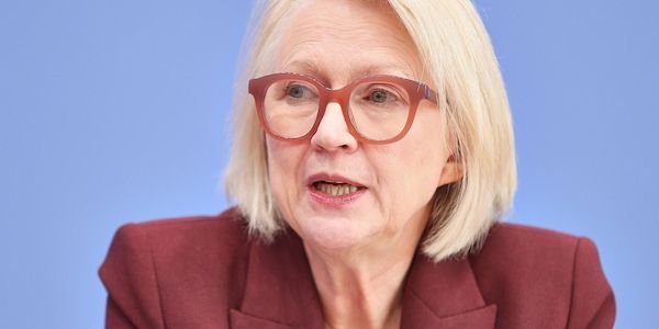 Schnitzer warnt vor höheren Steuern