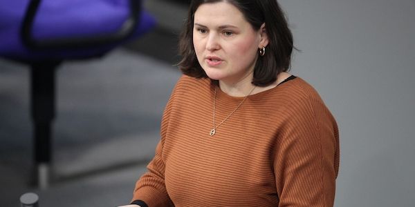 Grüne fordern mehr Druck auf Regime im Iran