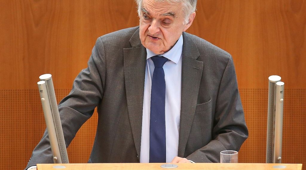 Reul hält Helfer bei Sparkassen-Coup für wahrscheinlich