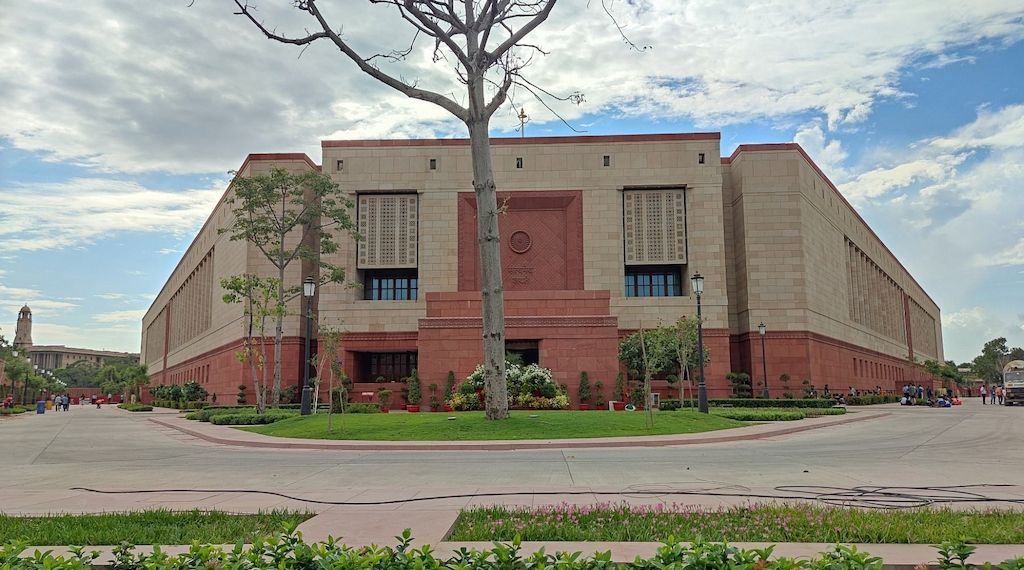 Roloff verteidigt Rüstungsdeals mit Indien