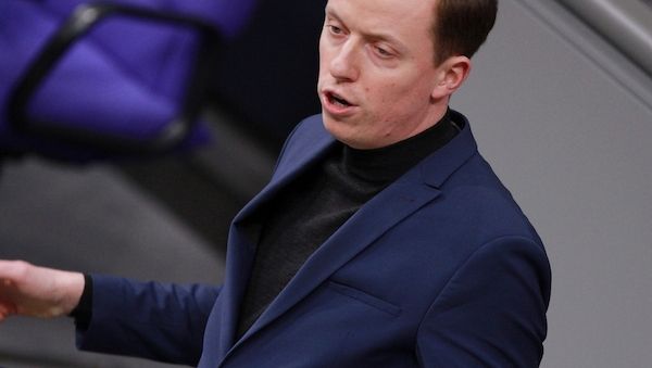 SPD-Außenpolitiker will temporäre Abschiebungen in den Iran stoppen