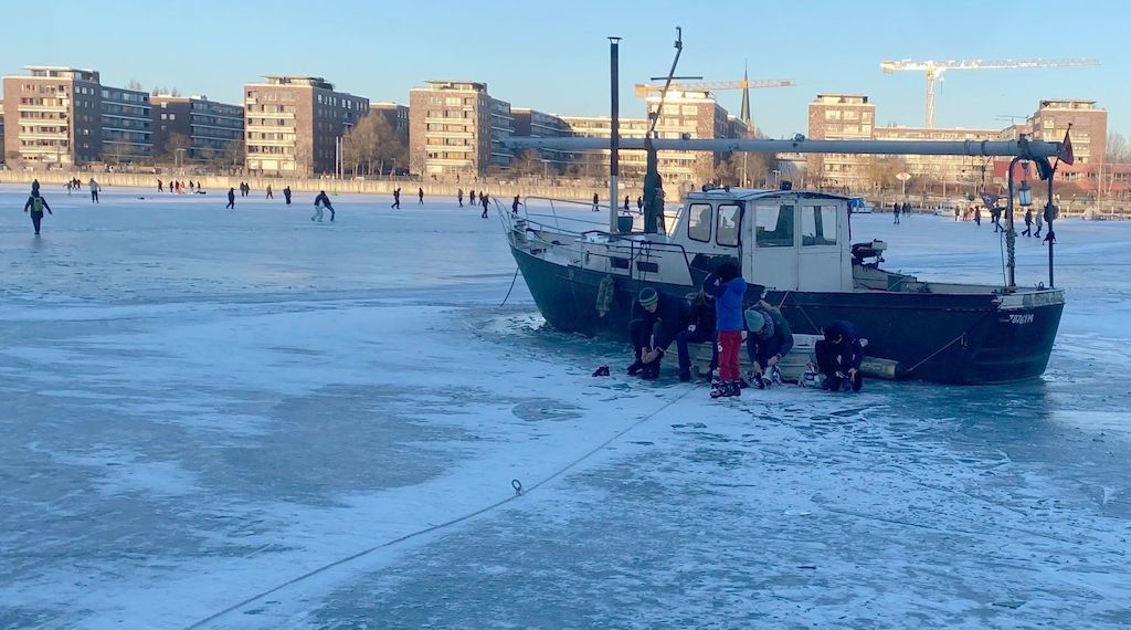 Warnung vor Glätte durch gefrierenden Regen