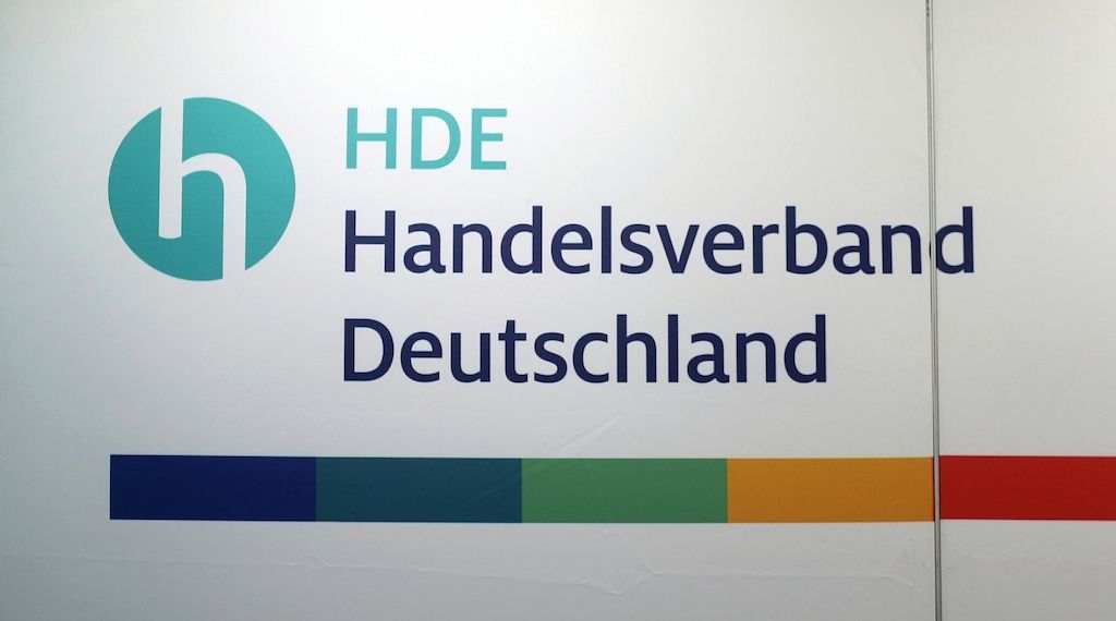 Handelsverband warnt vor Belastungen durch Textilgesetz
