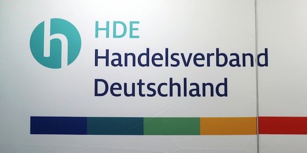 Handelsverband warnt vor Belastungen durch Textilgesetz