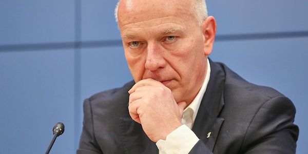 Grüne und Linke fordern Regierungserklärung von Wegner