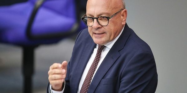 CDU-Innenpolitiker warnt vor Verharmlosung von Linksextremismus