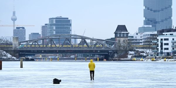 Berliner-Polizei warnt: Tauwetter macht Berlins Eisflächen gefährlich