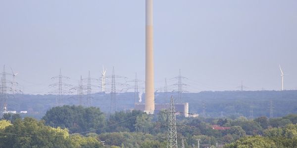 Umfrage: Jeder Zweite offen für klimaneutralen Industrieumbau