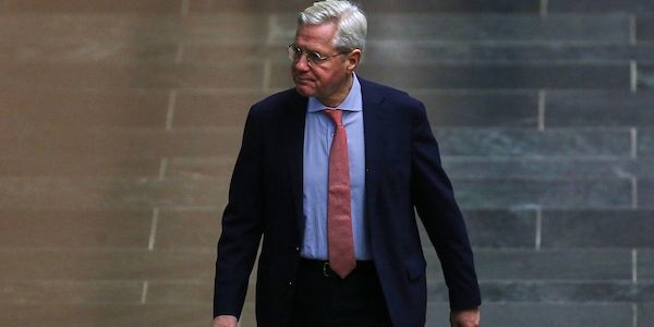 Röttgen begrüßt Trumps Strafzölle gegen Handelspartner des Iran