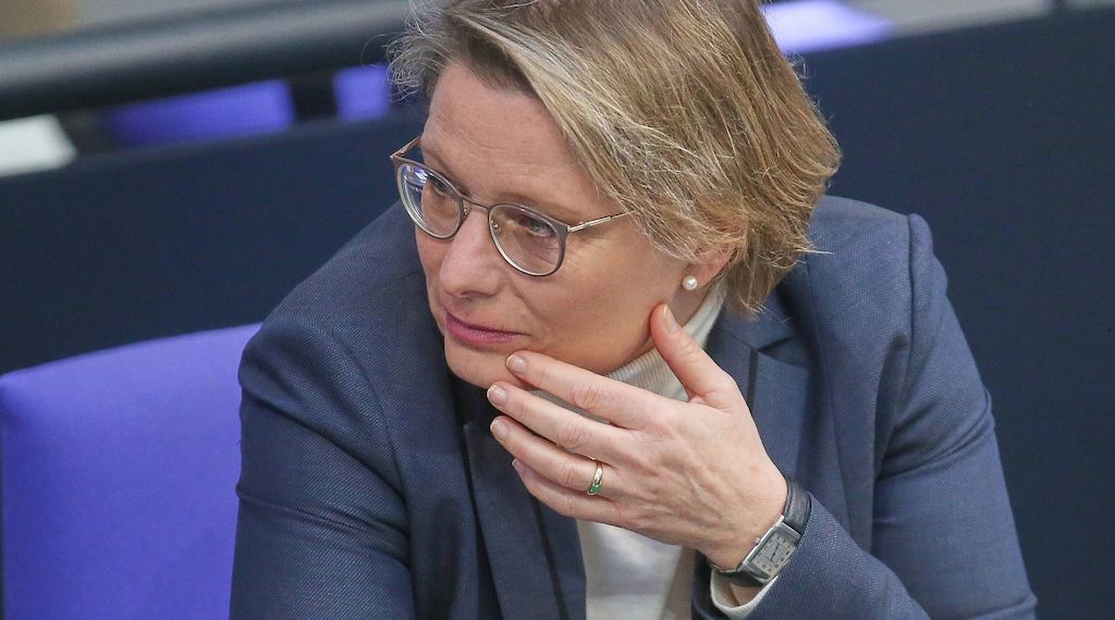 Grok: Hubig will gegen sexualisierte Deepfakes vorgehen