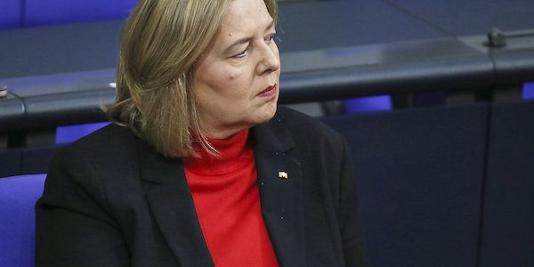 Bas verteidigt neue Grundsicherung