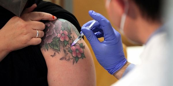 Apotheker rufen trotz Engpass zum Impfen gegen Influenza auf