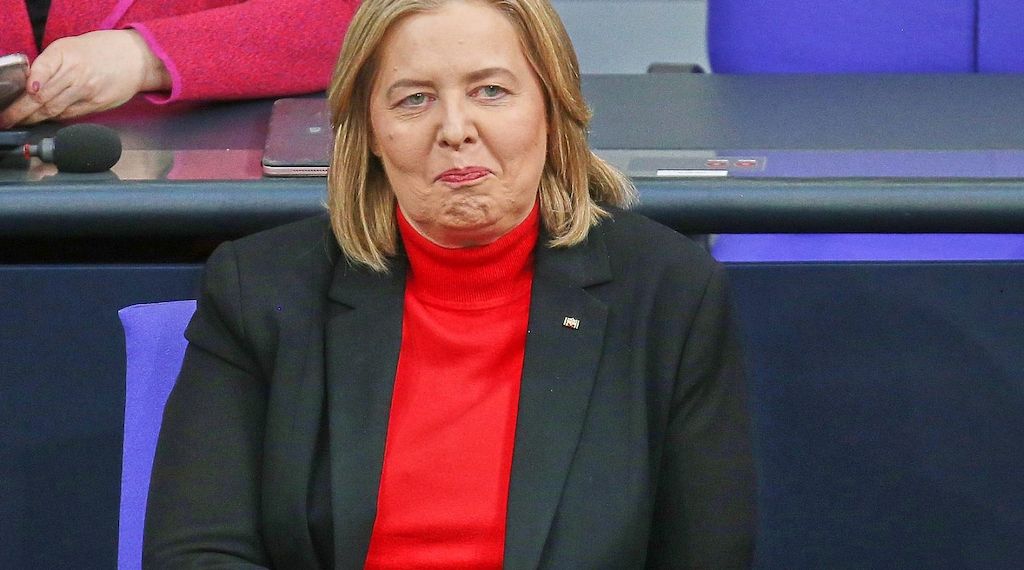 Politbarometer: SPD legt leicht zu - Kritik an US-Außenpolitik