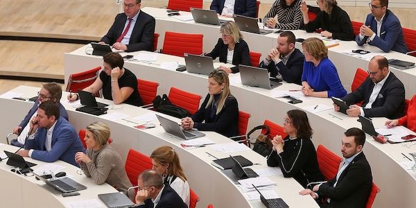 Brandenburg-SPD beschließt Koalitionsverhandlungen mit der CDU