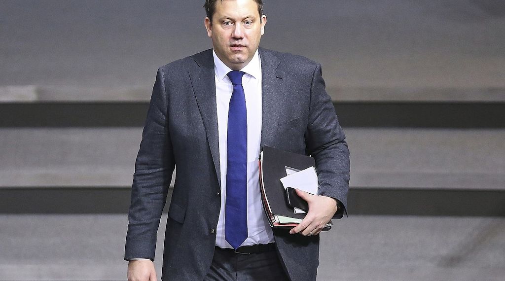 Klingbeil will Bündnis aus Wirtschaftsvertretern und Gewerkschaften