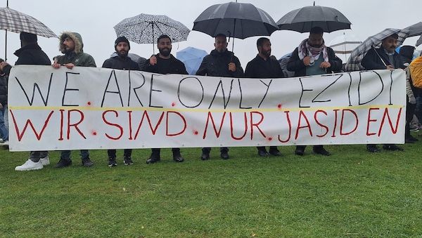 Zentralrat der Jesiden kritisiert fehlende Umsetzung von Beschlüssen