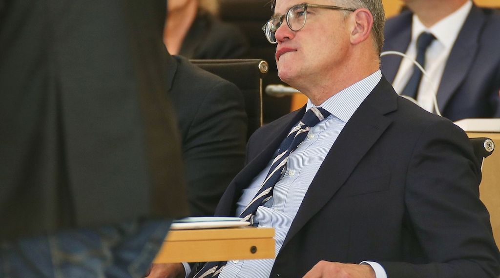 Hessens Ministerpräsident für höhere Wochenarbeitszeit