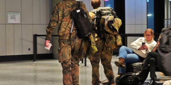 Bundesregierung widerspricht Eindruck überhasteter Grönland-Abreise