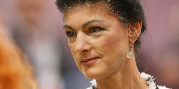 Wagenknecht fordert Rente ab 60 für Pflegekräfte und körperlich schwer Arbeitende