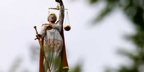 Staatsschutzprozess gegen Mann aus Freudenstadt wegen Unterstützung der Kaiserreichsgruppe beginnt in Stuttgart