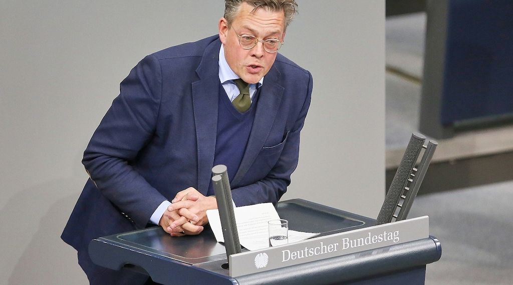 Grüne erwägen Marktausschluss unsicherer Anbieter vernetzter Autos