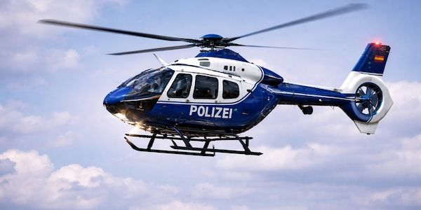 Bundeswehr übt mit Hubschraubern über Berliner Westen