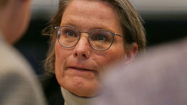 Hubig für Strafrechtsverschärfung bei Partnerschaftsgewalt