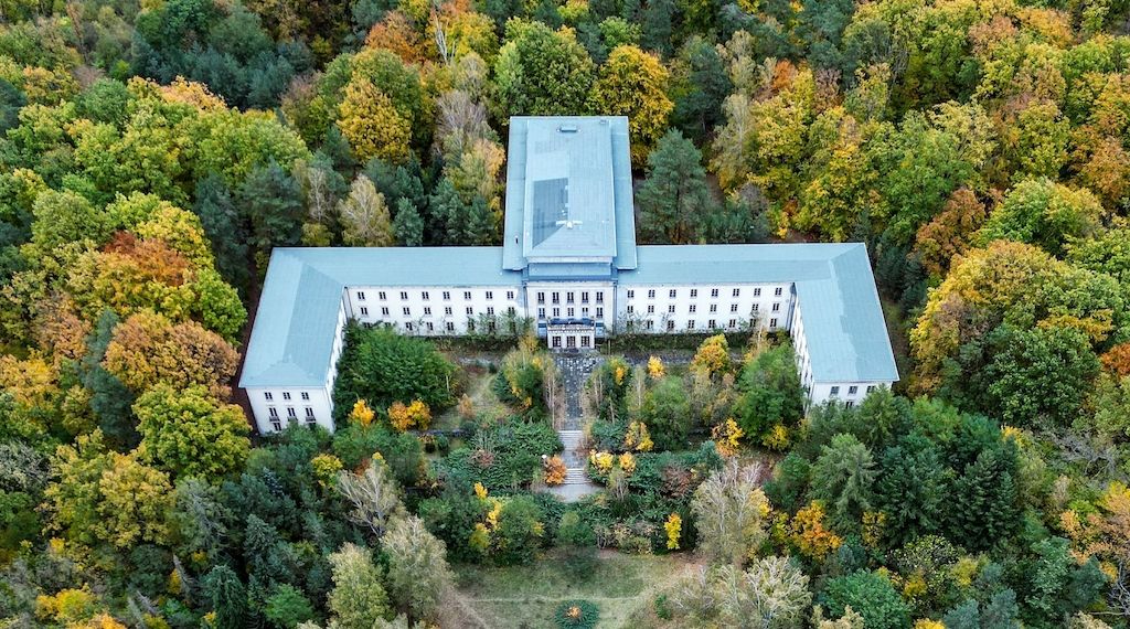 Wandlitz: Großbrand auf historischem Bogensee-Areal mit Goebbels-Villa