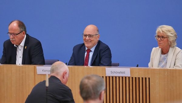 Mindestlohnerhöhung betraf fast fünf Millionen Jobs