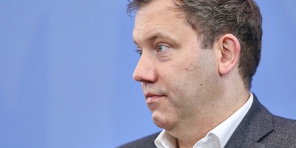 Klingbeil will mit Frankreich über Nuklearwaffen sprechen