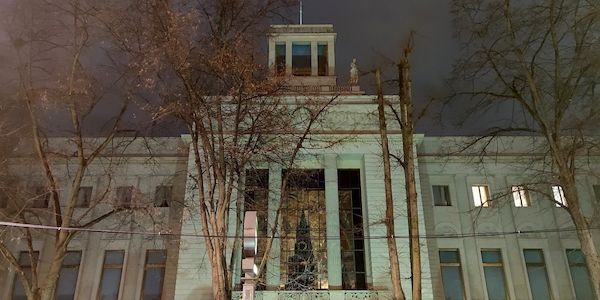 Spionagevorwürfe: Russischer Botschaftsmitarbeiter ausgewiesen