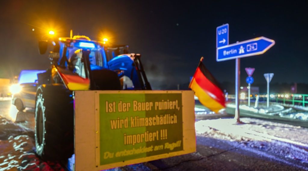 Bauern blockieren Berliner Ring – Große Staus erwartet