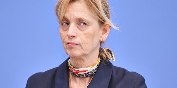 Prien will Überprüfung von Demokratieförderprojekten ausweiten