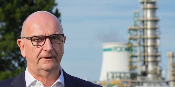 Brandenburgs Ministerpräsident Woidke will Unternehmen mit Klimageld unterstützen