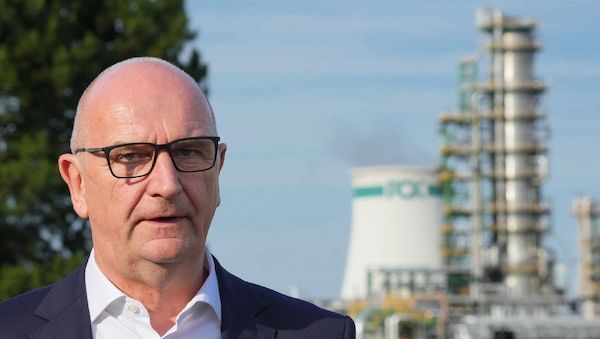 Brandenburgs Ministerpräsident Woidke will Unternehmen mit Klimageld unterstützen
