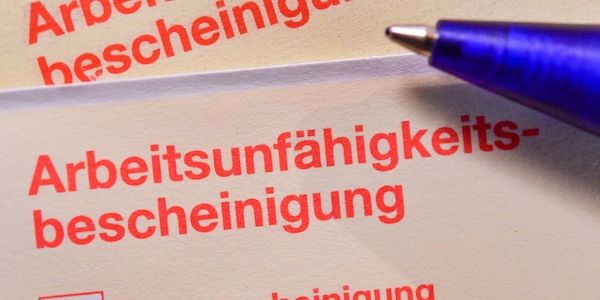 Der Krankenstand in Brandenburg verharrt auf hohem Niveau